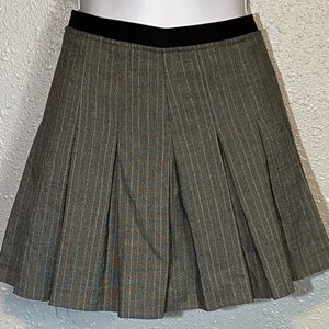 Y2K Guess Black and Gray Pleated Skater Mini Skirt